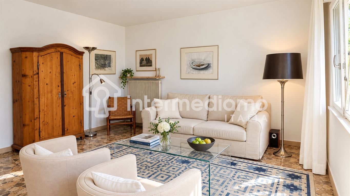 UNA FINESTRA SUL GARDA, IMMERSA NEL VERDE - Villa Residenziale Tenno