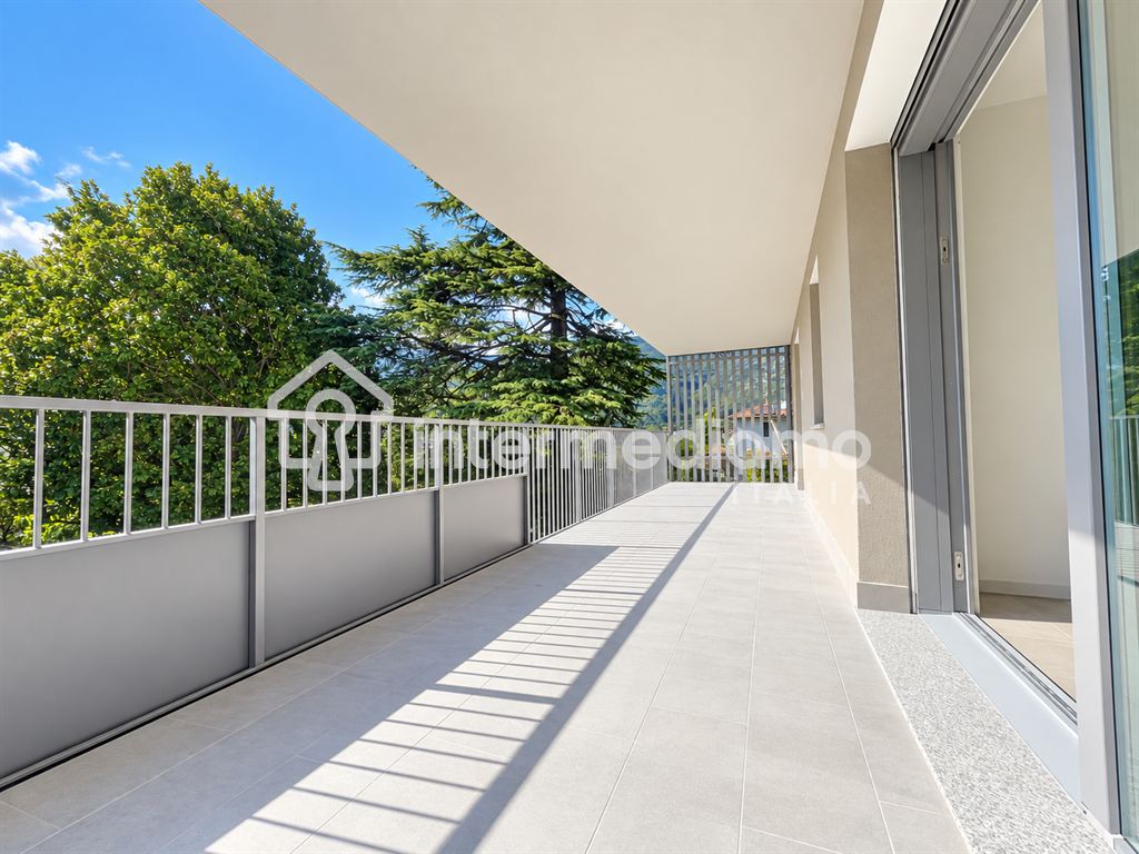 Intermediamo Italia ad Arco nel Garda Trentino, un team di professionisti con più di 20 anni di esperienza nel settore immobiliare