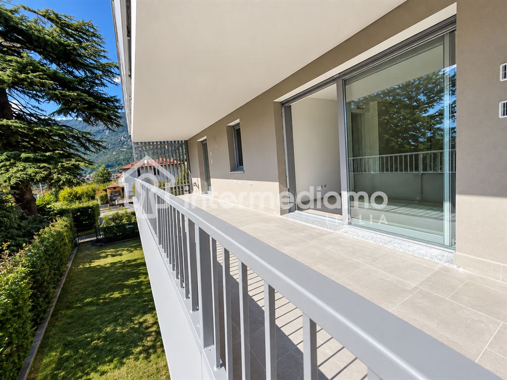 TRILOCALE CON TERRAZZO: LA TUA NUOVA CASA TI ASPETTA - Appartamento Residenziale Arco