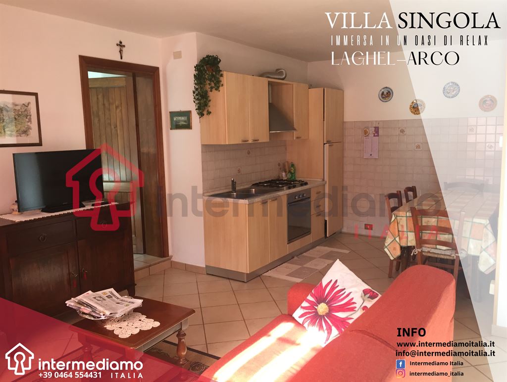 LAGHEL - VILLA INDIPENDENTE SU 2 LIVELLI - Villa Residenziale Arco